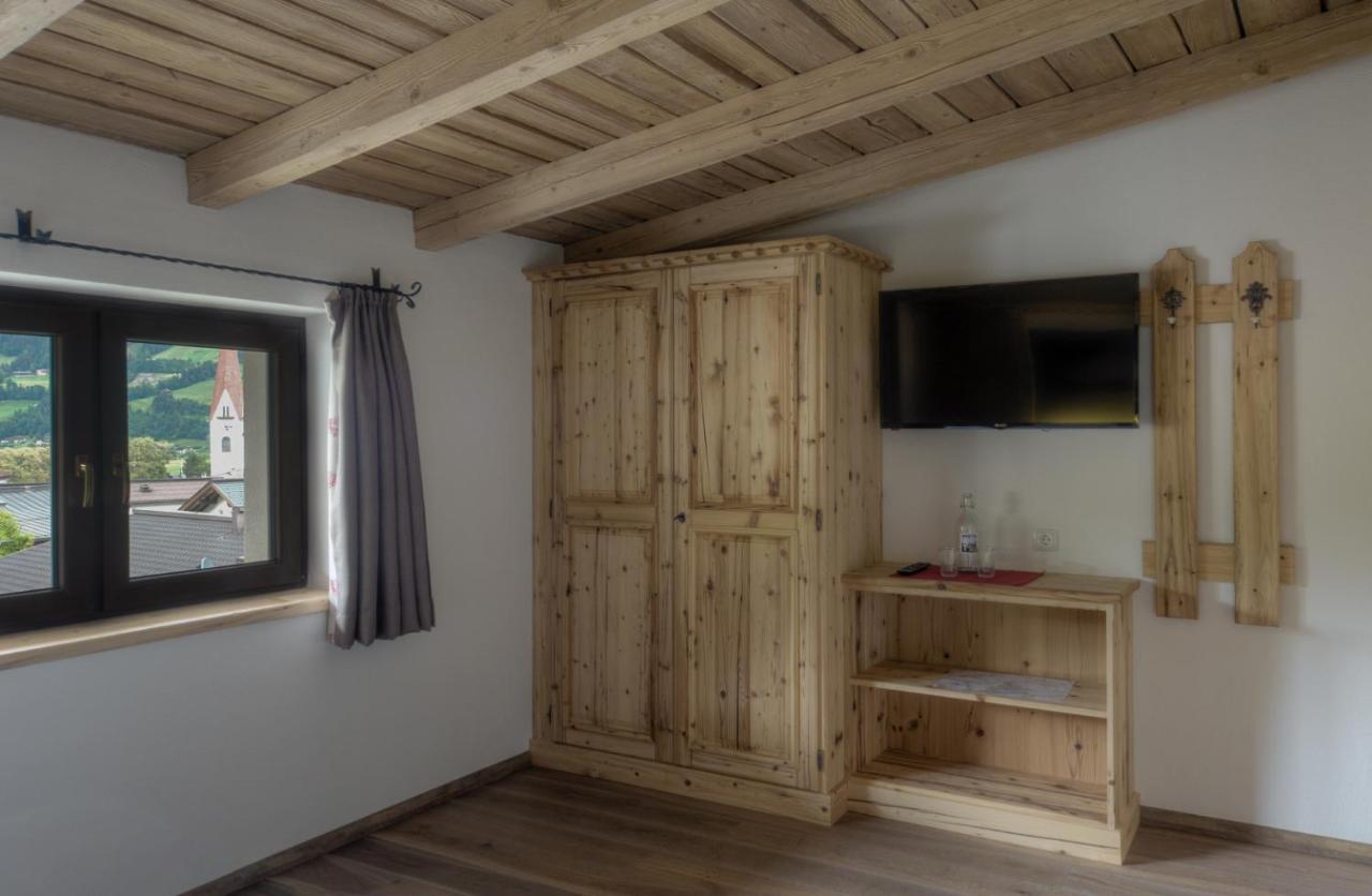 Berghof Zillertal Apartment Fügen Екстериор снимка