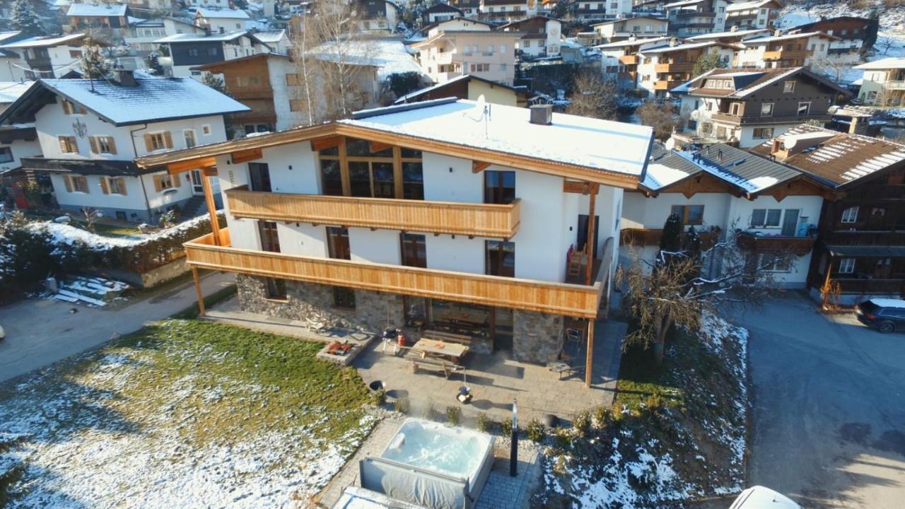 Berghof Zillertal Apartment Fügen Екстериор снимка